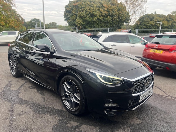Used Infiniti Q30 2017 for sale - 76152659: Photo 2