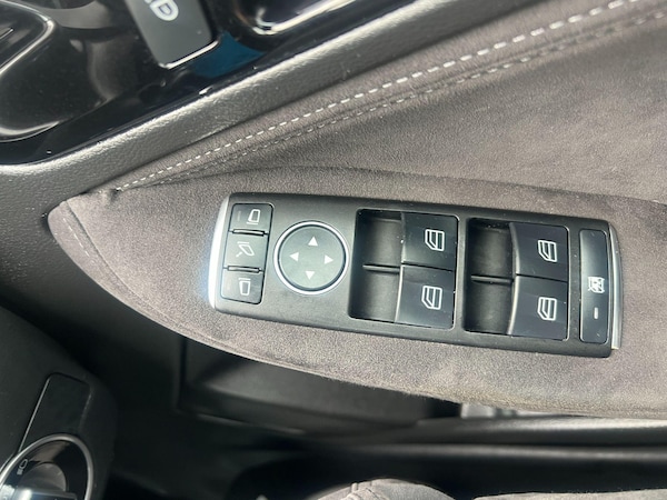 Used Infiniti Q30 2017 for sale - 76152659: Photo 30