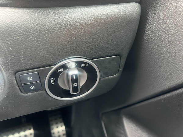 Used Infiniti Q30 2017 for sale - 76152659: Photo 31