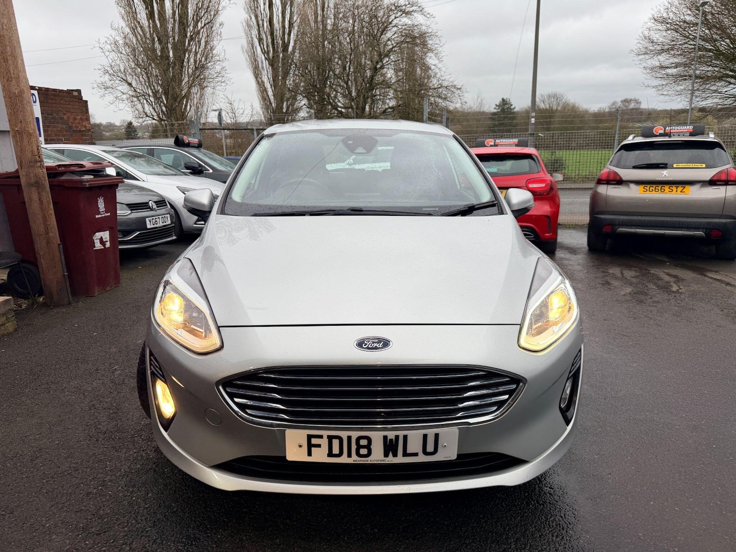 Used Ford Fiesta 2018 for sale - 78021800: Photo 2