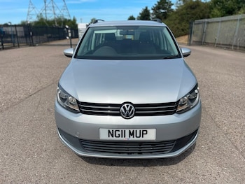 Used Volkswagen Touran 2011 for sale - 79484590: Photo