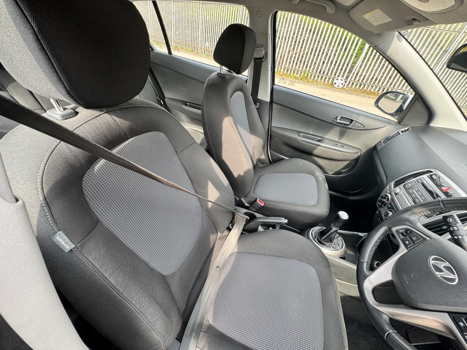 Used Hyundai i20 2012 for sale - 77982693: Photo 12