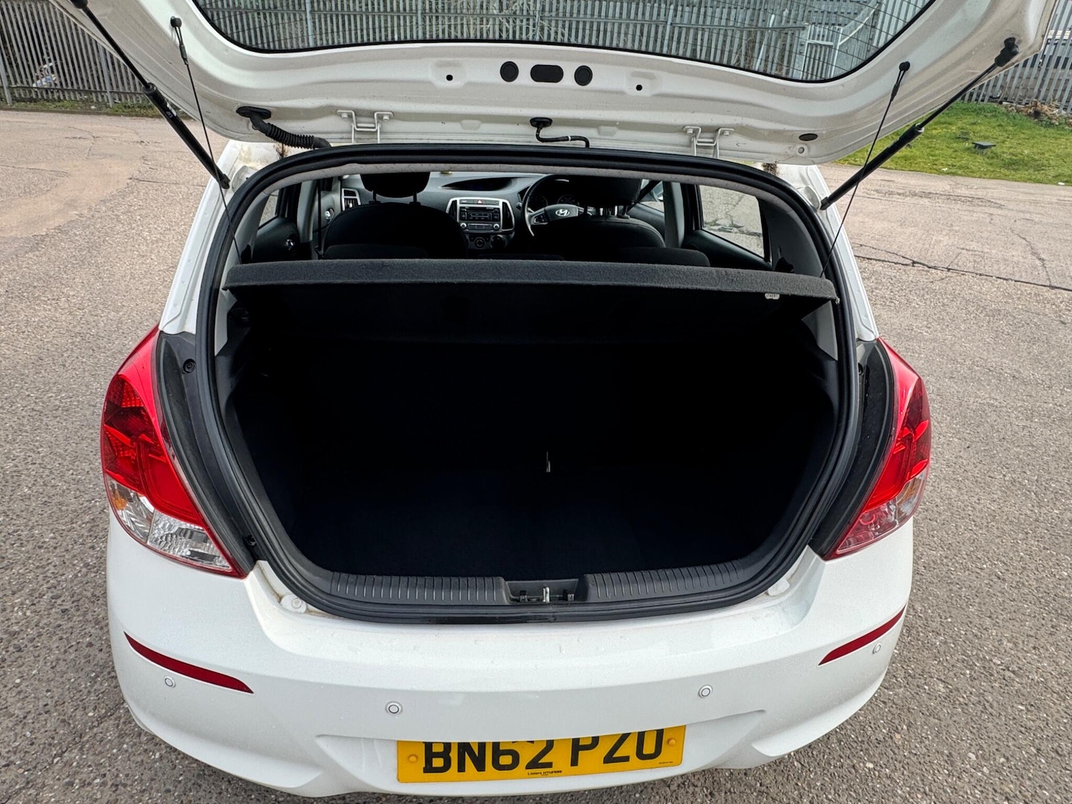 Used Hyundai i20 2012 for sale - 77982693: Photo 17