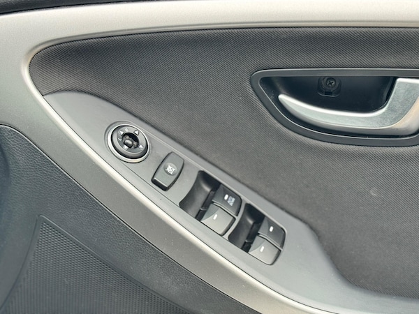 Used Hyundai i30 2012 for sale - 76200802: Photo 23