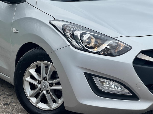 Used Hyundai i30 2012 for sale - 76200802: Photo 2
