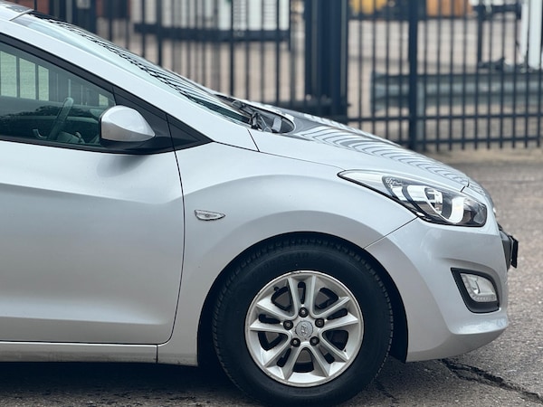 Used Hyundai i30 2012 for sale - 76200802: Photo 5