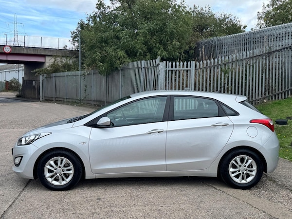 Used Hyundai i30 2012 for sale - 76200802: Photo 6