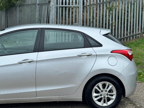 Used Hyundai i30 2012 for sale - 76200802: Photo 8