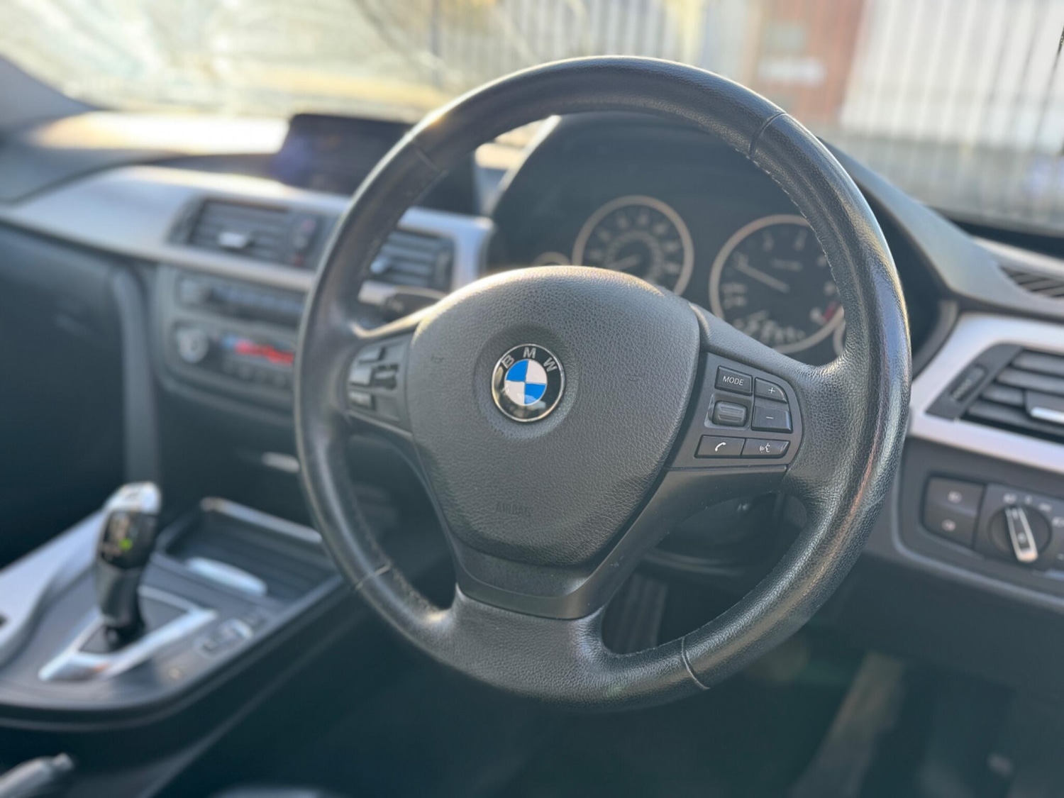 Used BMW 3 Series 2012 for sale - 76671663: Photo 16