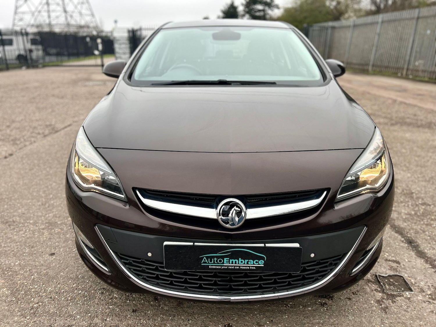 Used Vauxhall Astra 2013 for sale - 77799384: Photo 2