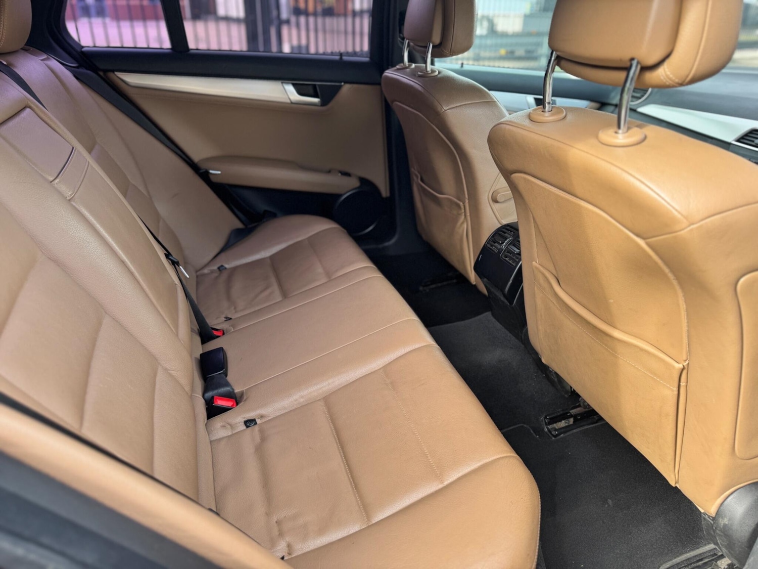 Used Mercedes-Benz C Class 2012 for sale - 76200430: Photo 13