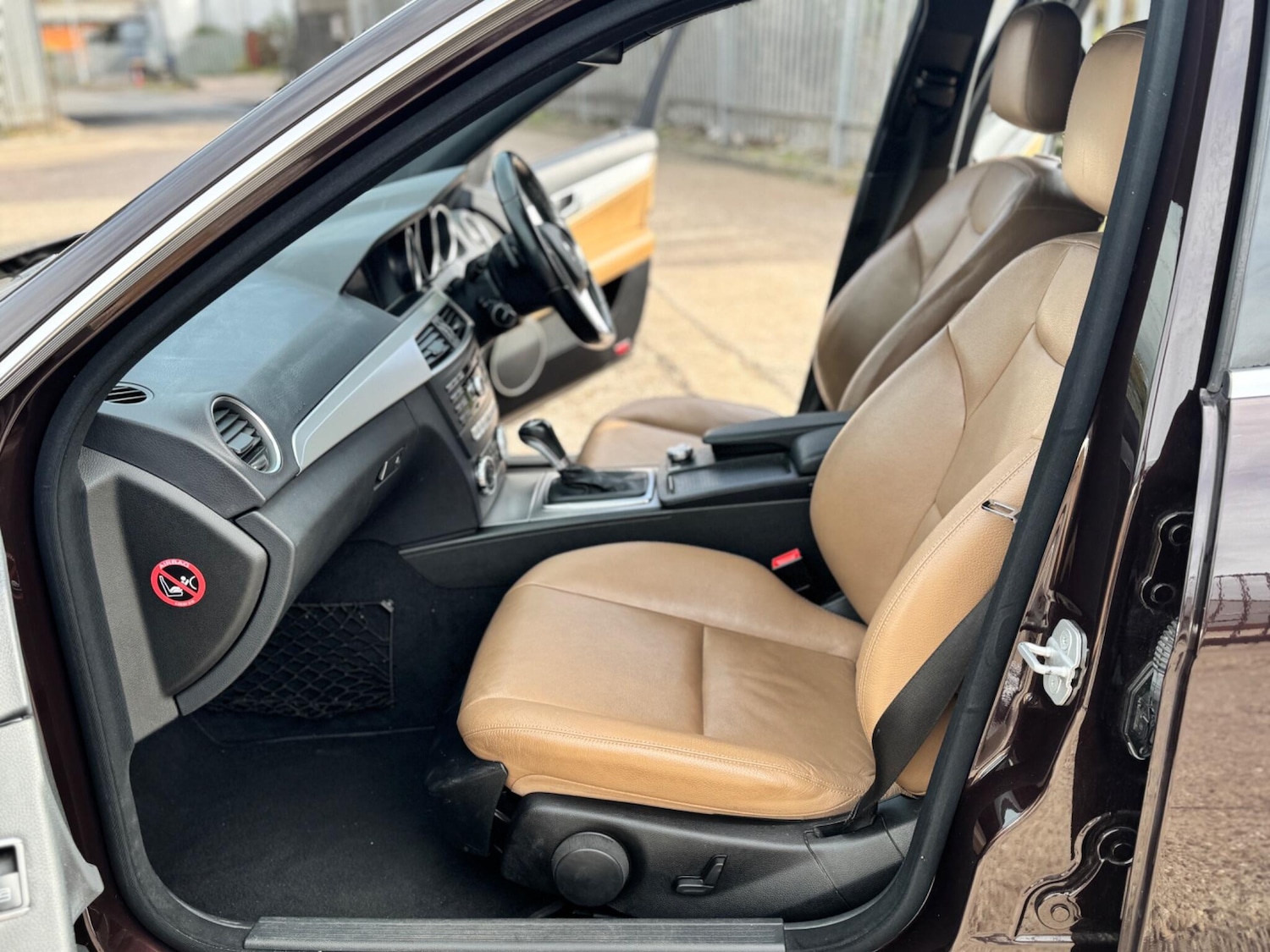 Used Mercedes-Benz C Class 2012 for sale - 76200430: Photo 19