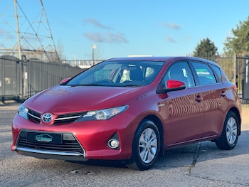 2013 (63) - 1.8 VVTi Hybrid Icon 5dr CVT Auto