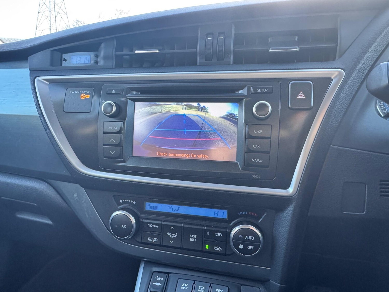 Used Toyota Auris 2013 for sale - 77057495: Photo 24