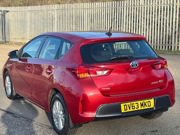 Used Toyota Auris 2013 for sale - 77057495: Photo