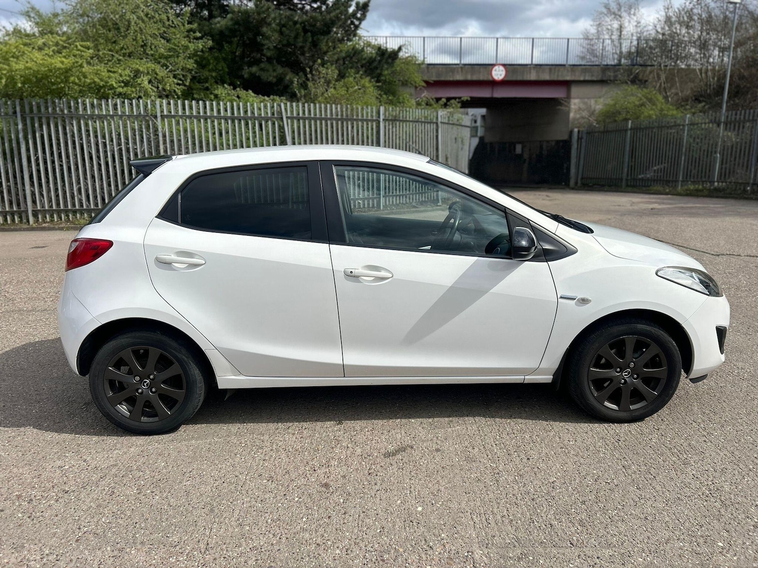 Used Mazda Mazda2 2014 for sale - 78141535: Photo 11