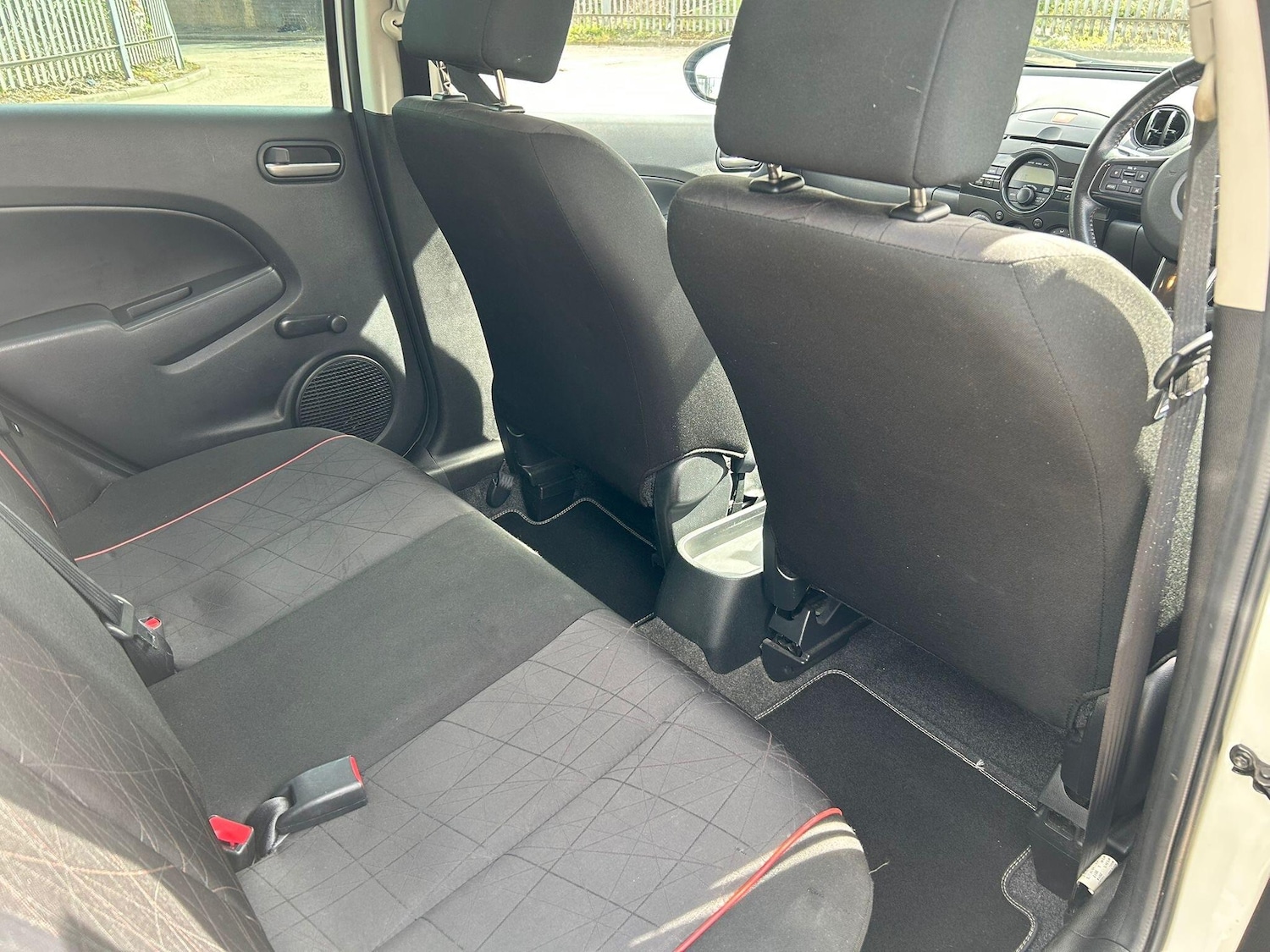 Used Mazda Mazda2 2014 for sale - 78141535: Photo 19