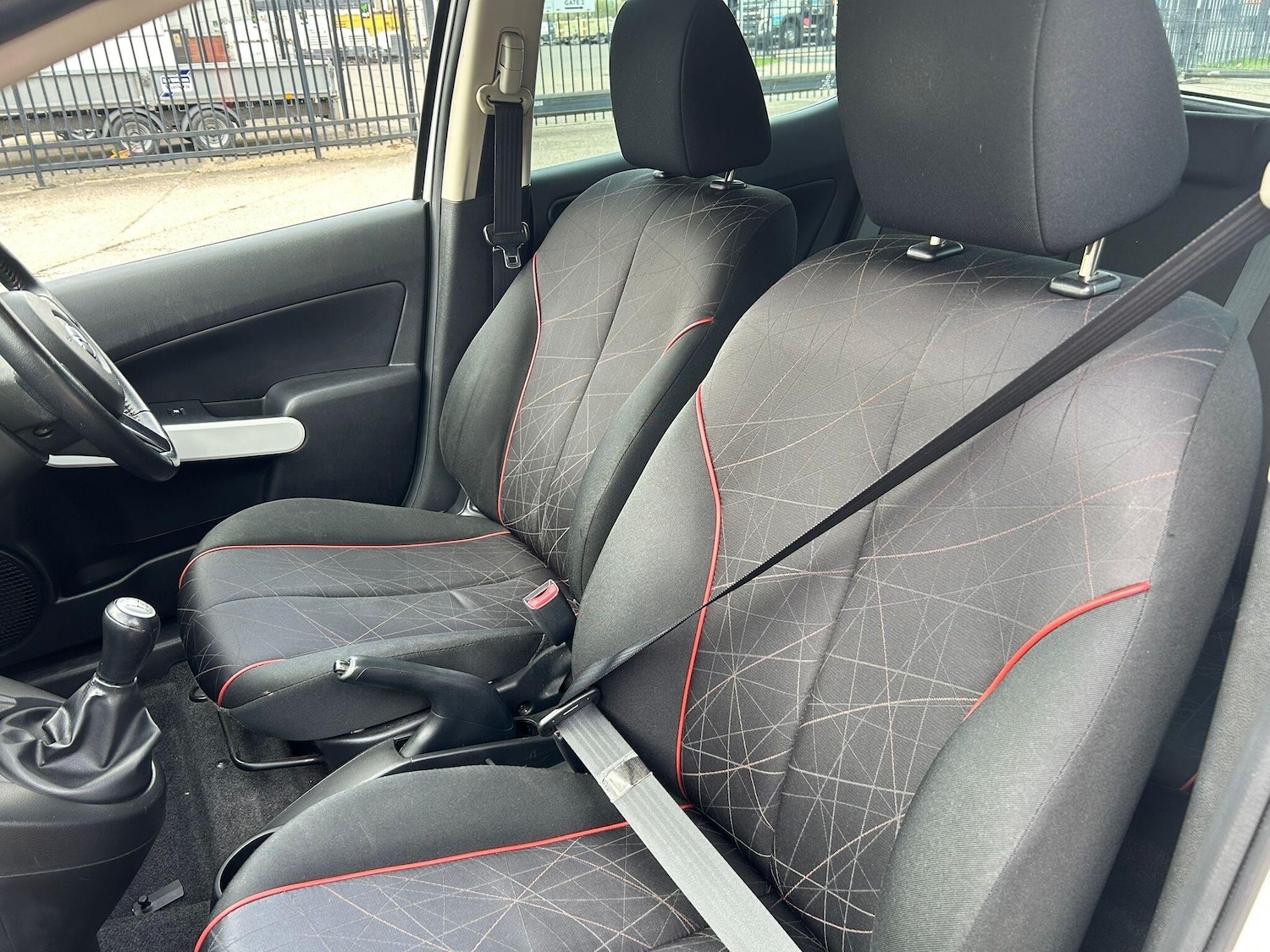 Used Mazda Mazda2 2014 for sale - 78141535: Photo 24