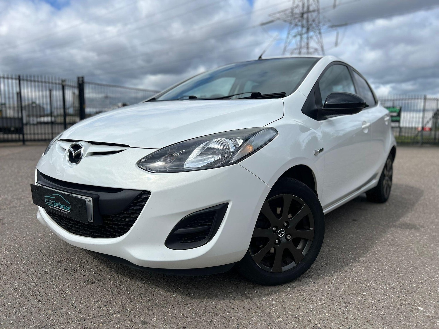 Used Mazda Mazda2 2014 for sale - 78141535: Photo 3