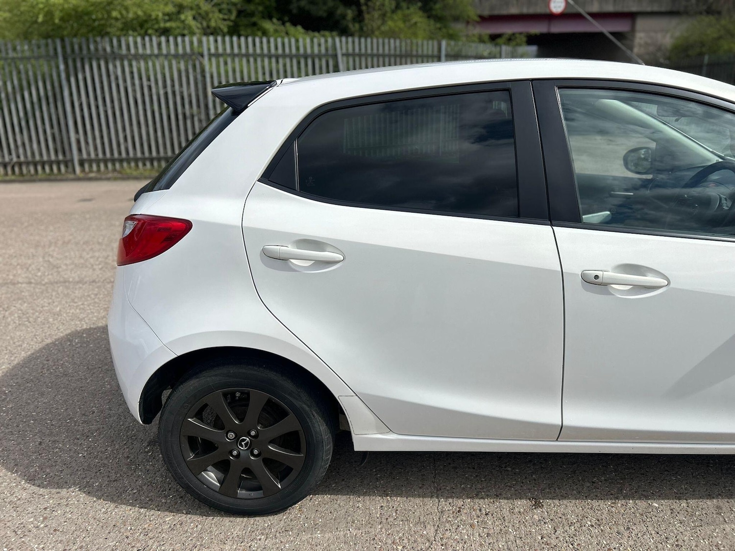 Used Mazda Mazda2 2014 for sale - 78141535: Photo 6
