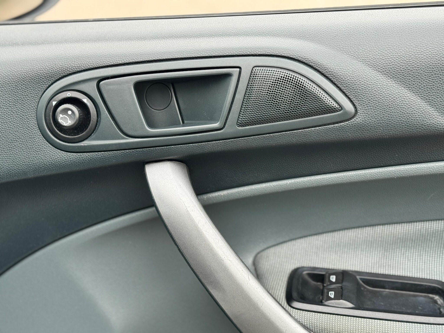 Used Ford Fiesta 2011 for sale - 76315111: Photo 20