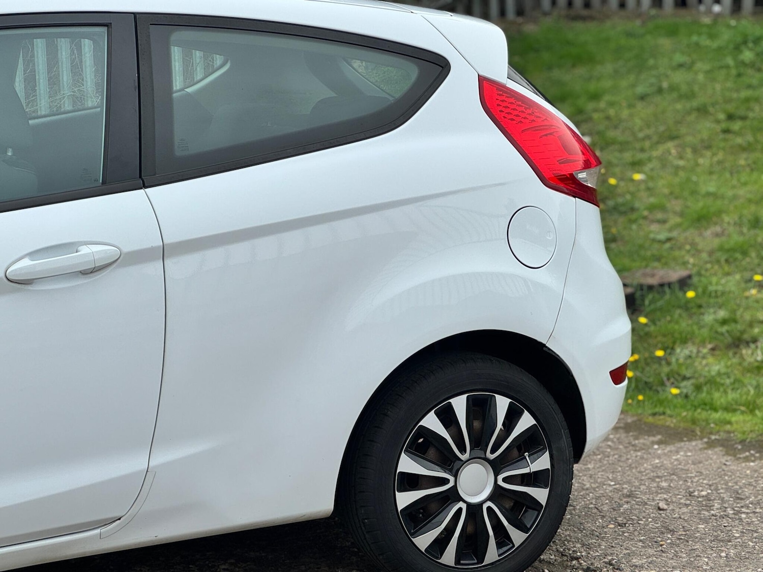 Used Ford Fiesta 2011 for sale - 76315111: Photo 6