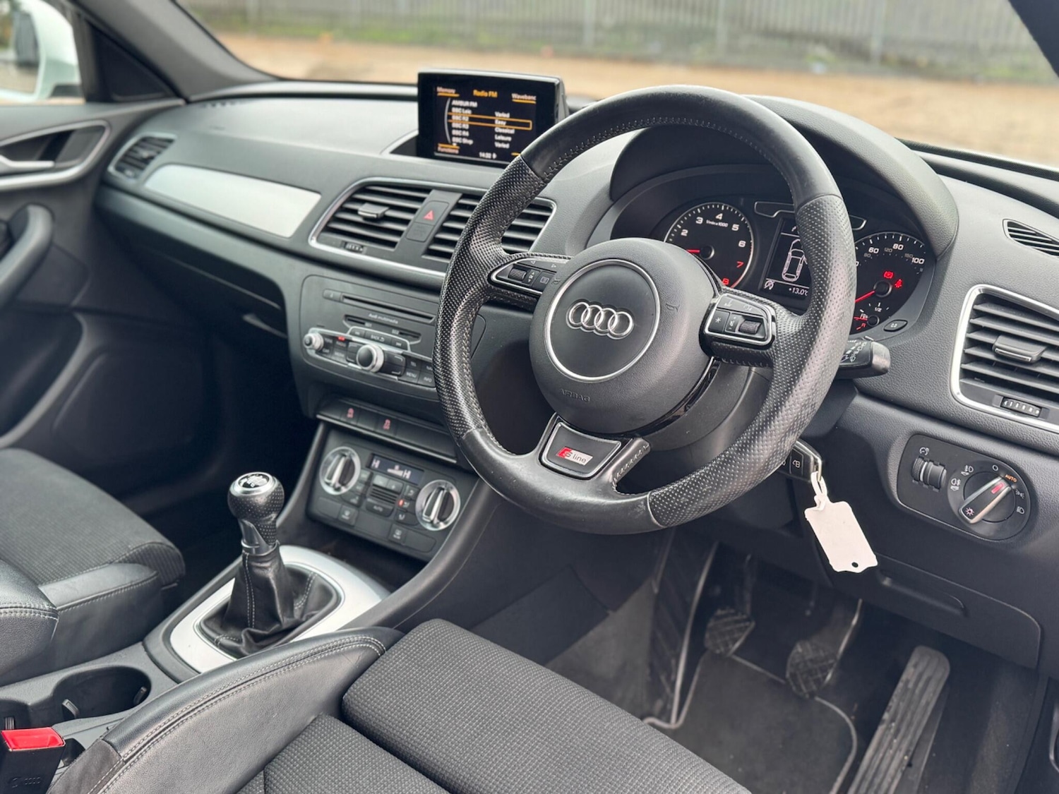 Used Audi Q3 2014 for sale - 76865881: Photo 14