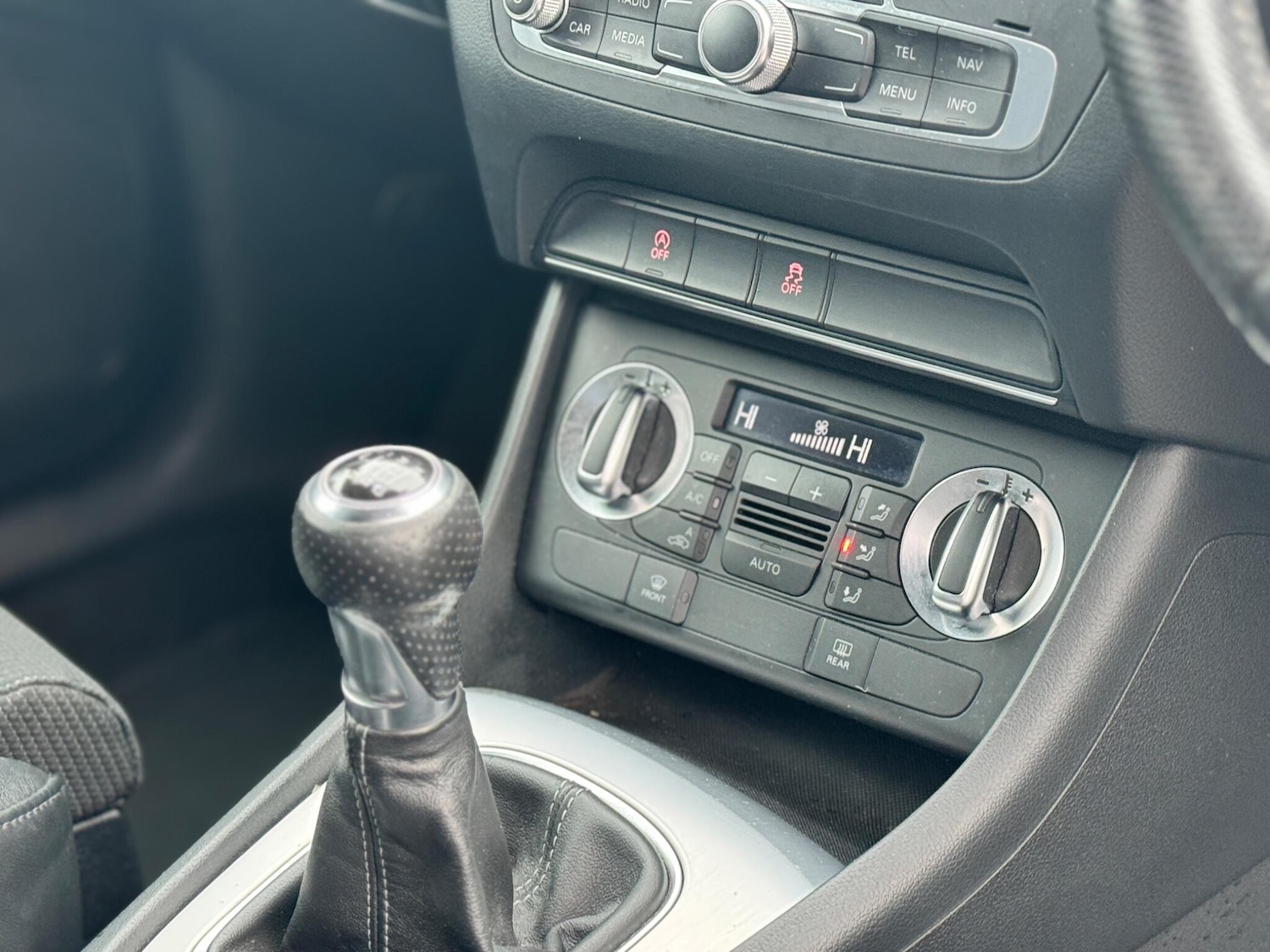 Used Audi Q3 2014 for sale - 76865881: Photo 16