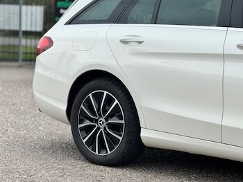 Used Mercedes-Benz C Class 2018 for sale - 77982441: Photo