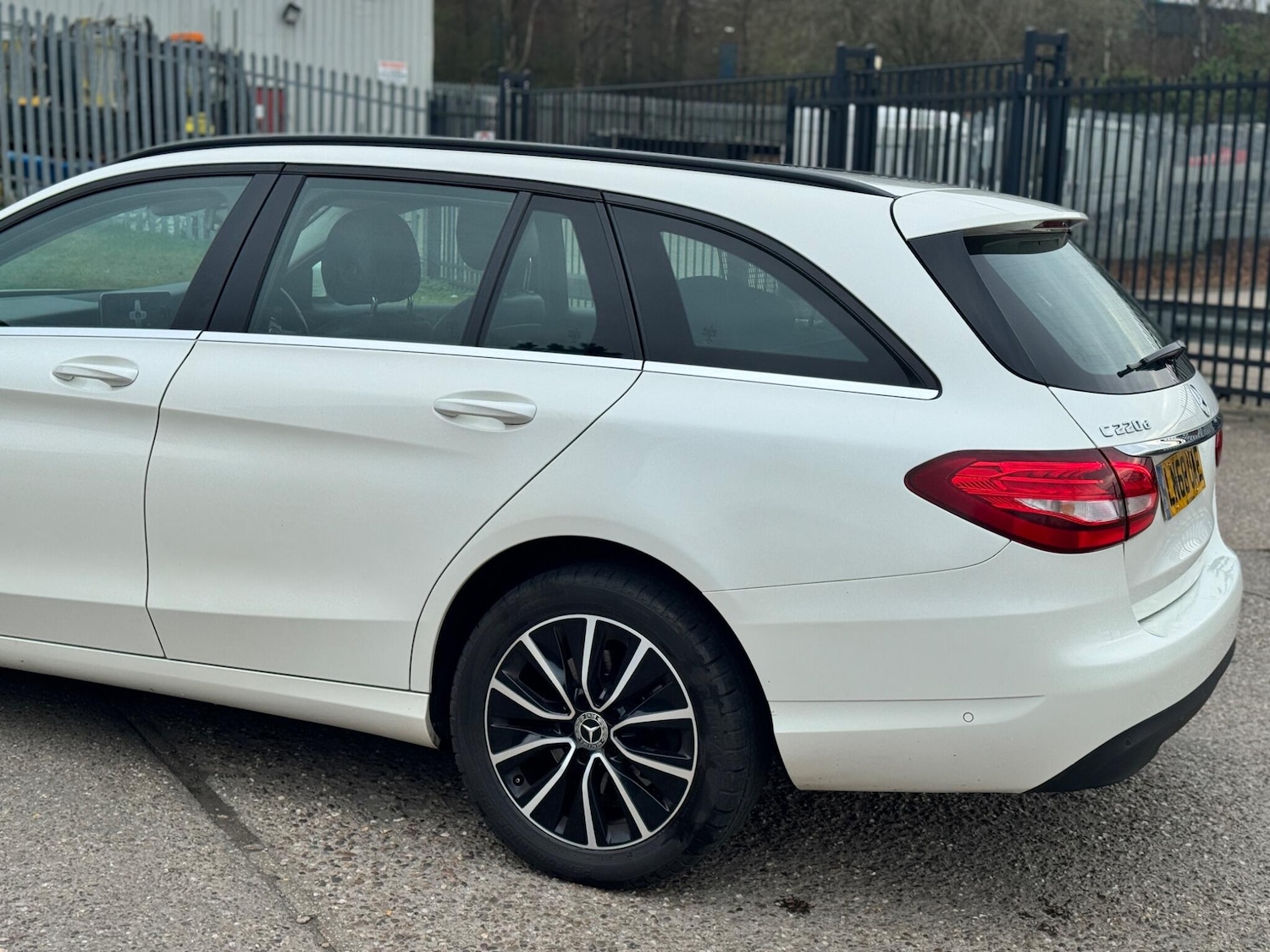 Used Mercedes-Benz C Class for sale - 77982441: Photo 7