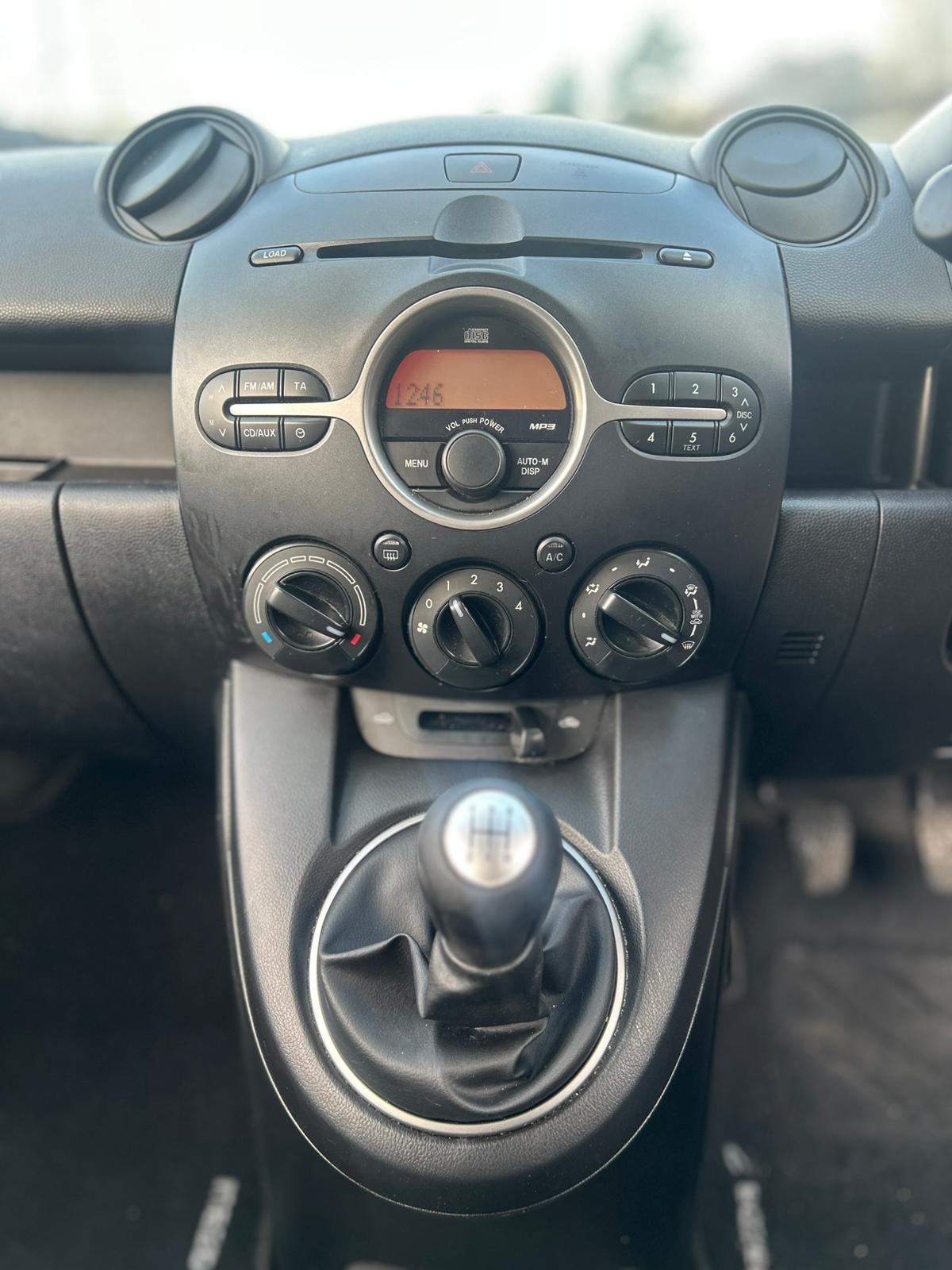 Used Mazda Mazda2 2010 for sale - 76993441: Photo 25