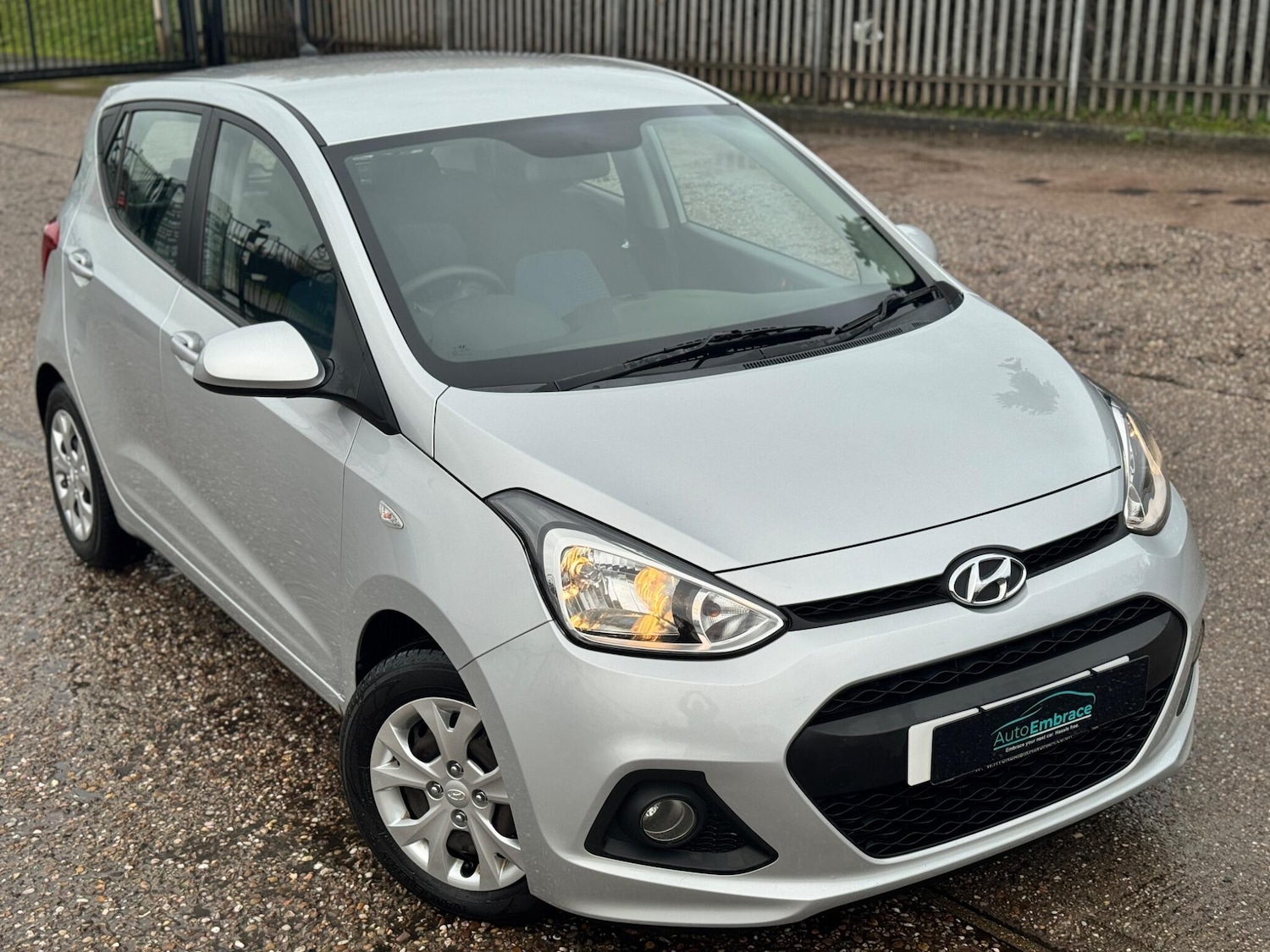 Used Hyundai i10 2015 for sale - 76865326: Photo 2