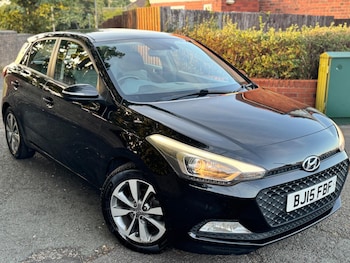 Used Hyundai i20 2015 for sale - 76032041: Photo