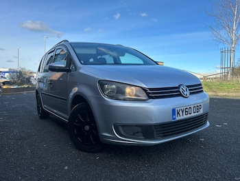 Used Volkswagen Touran 2011 for sale - 77683813: Photo