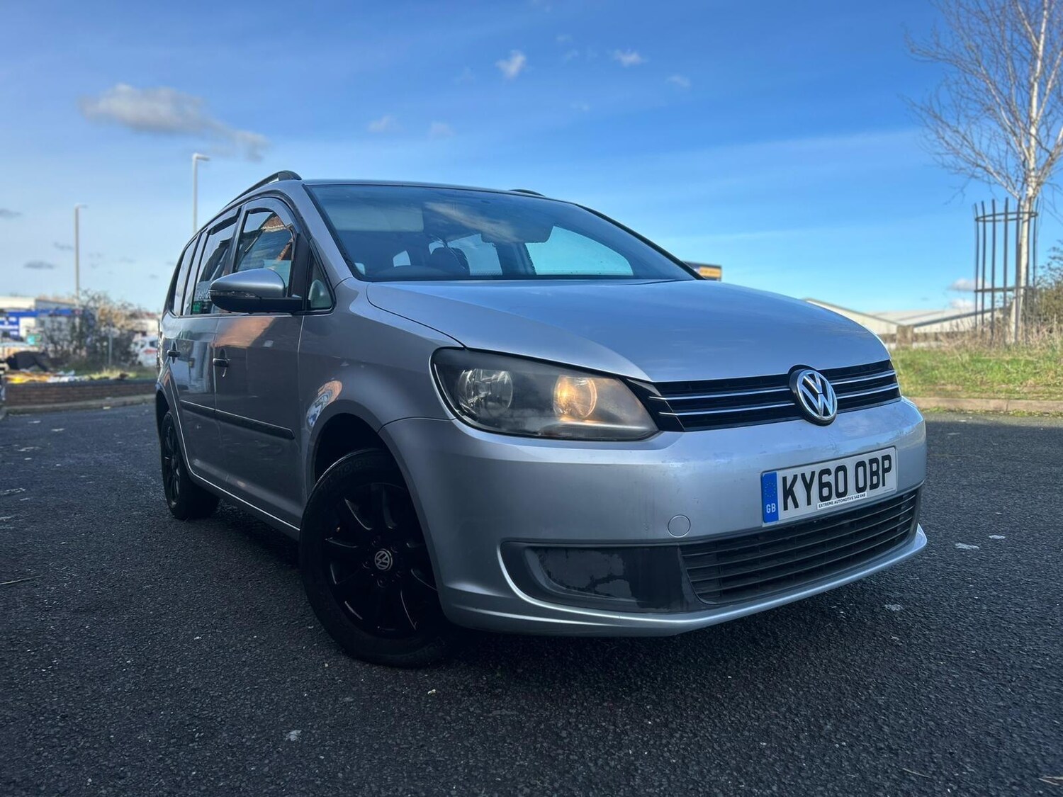 Used Volkswagen Touran for sale - 77683813: Photo 6