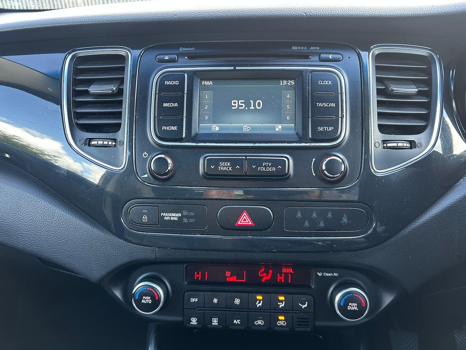 Used Kia Carens 2014 for sale - 78071830: Photo 19