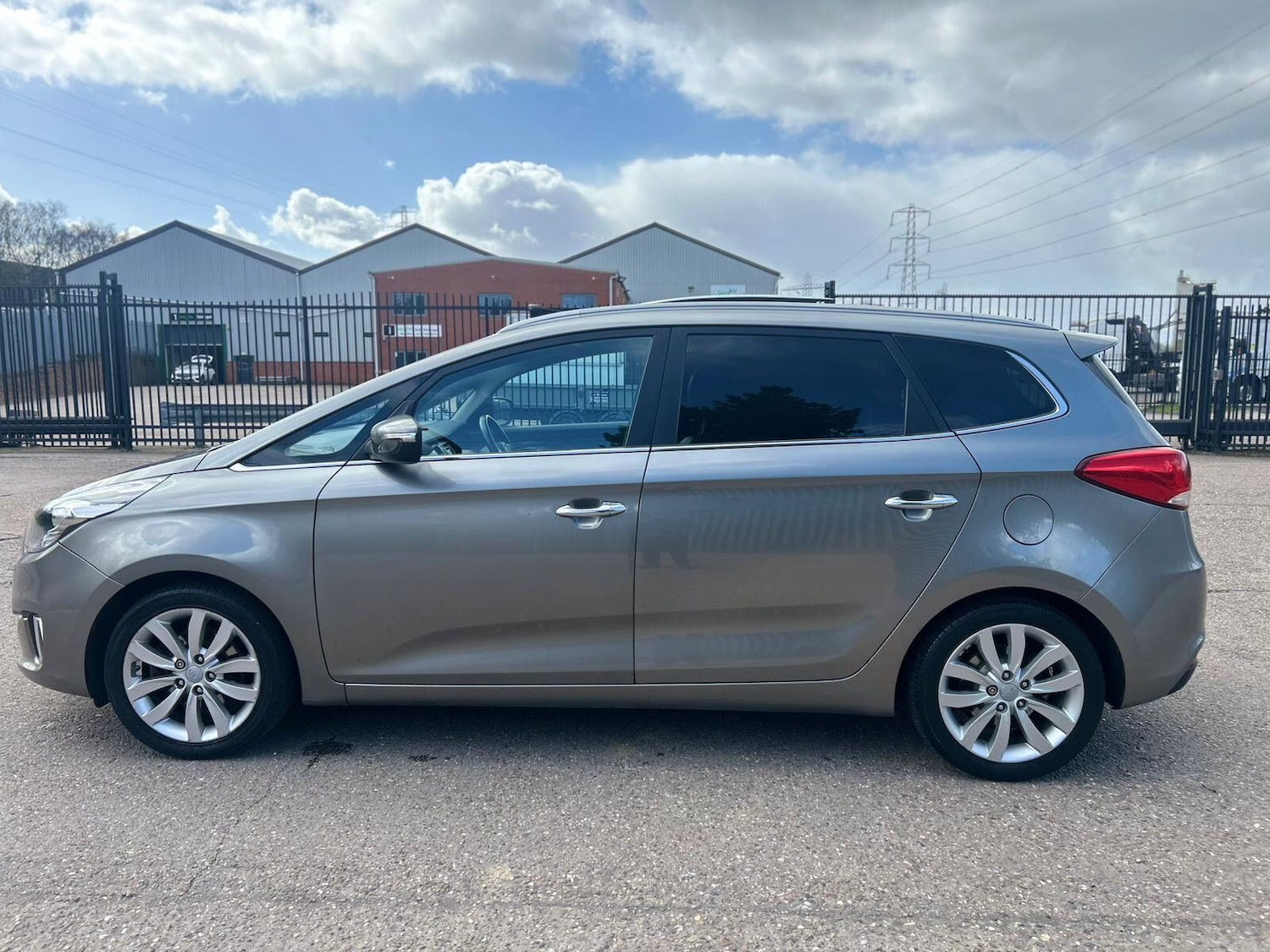 Used Kia Carens 2014 for sale - 78071830: Photo 8