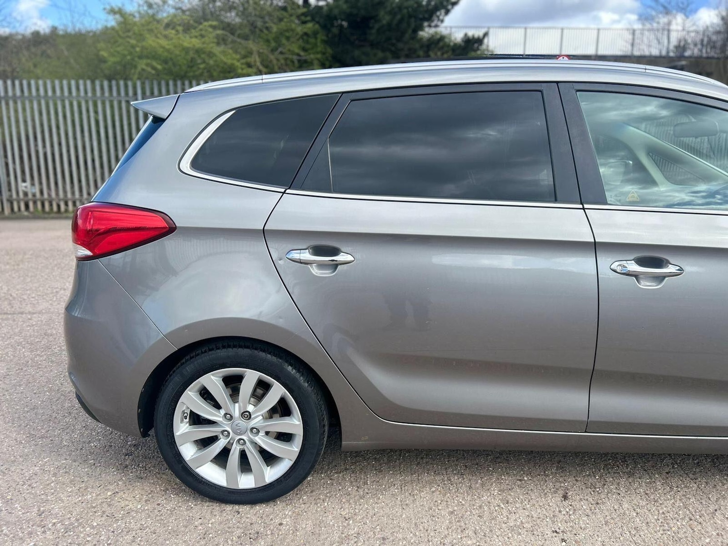 Used Kia Carens 2014 for sale - 78071830: Photo 9