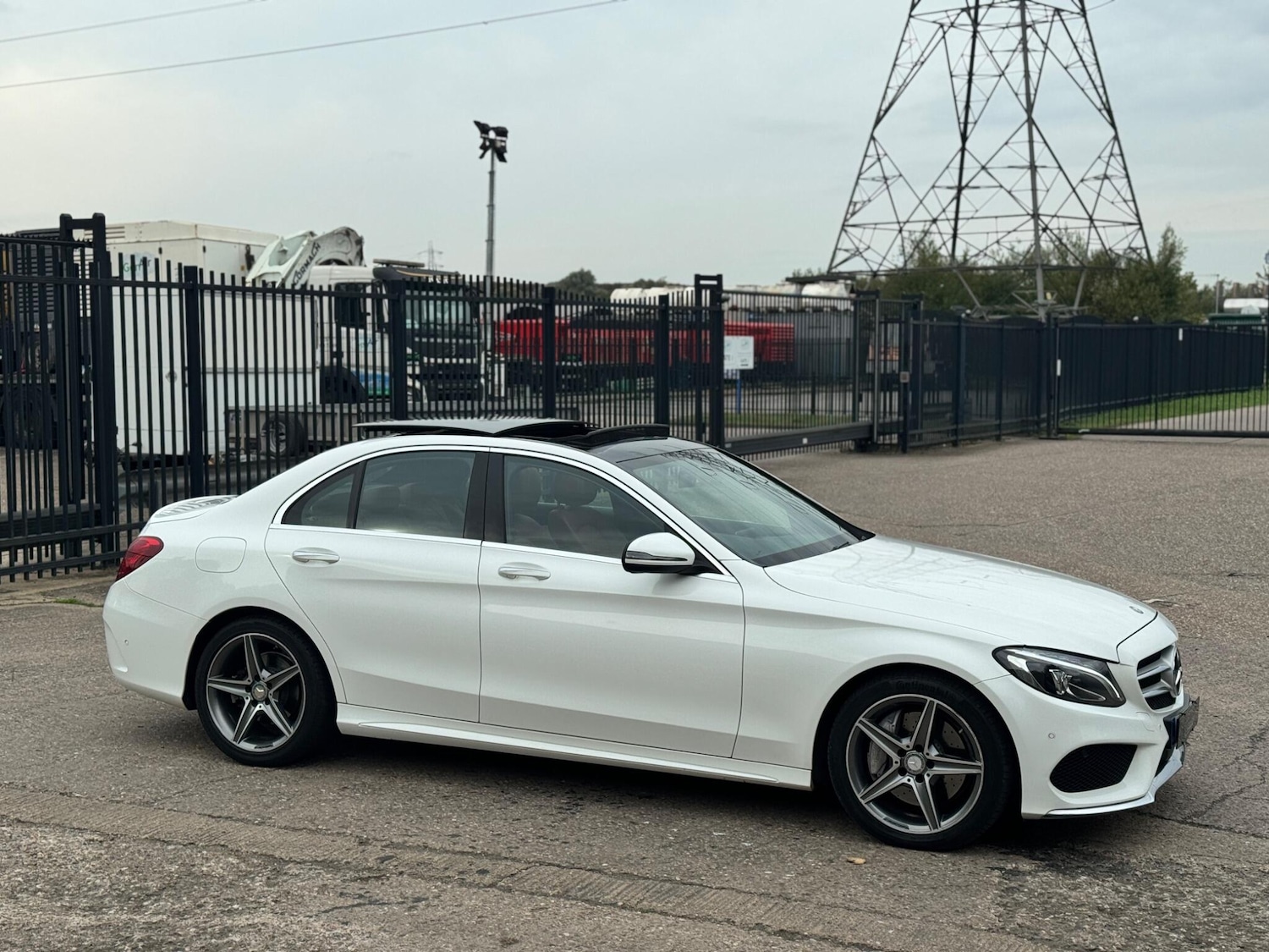 Used Mercedes-Benz C Class 2015 for sale - 76315247: Photo 25