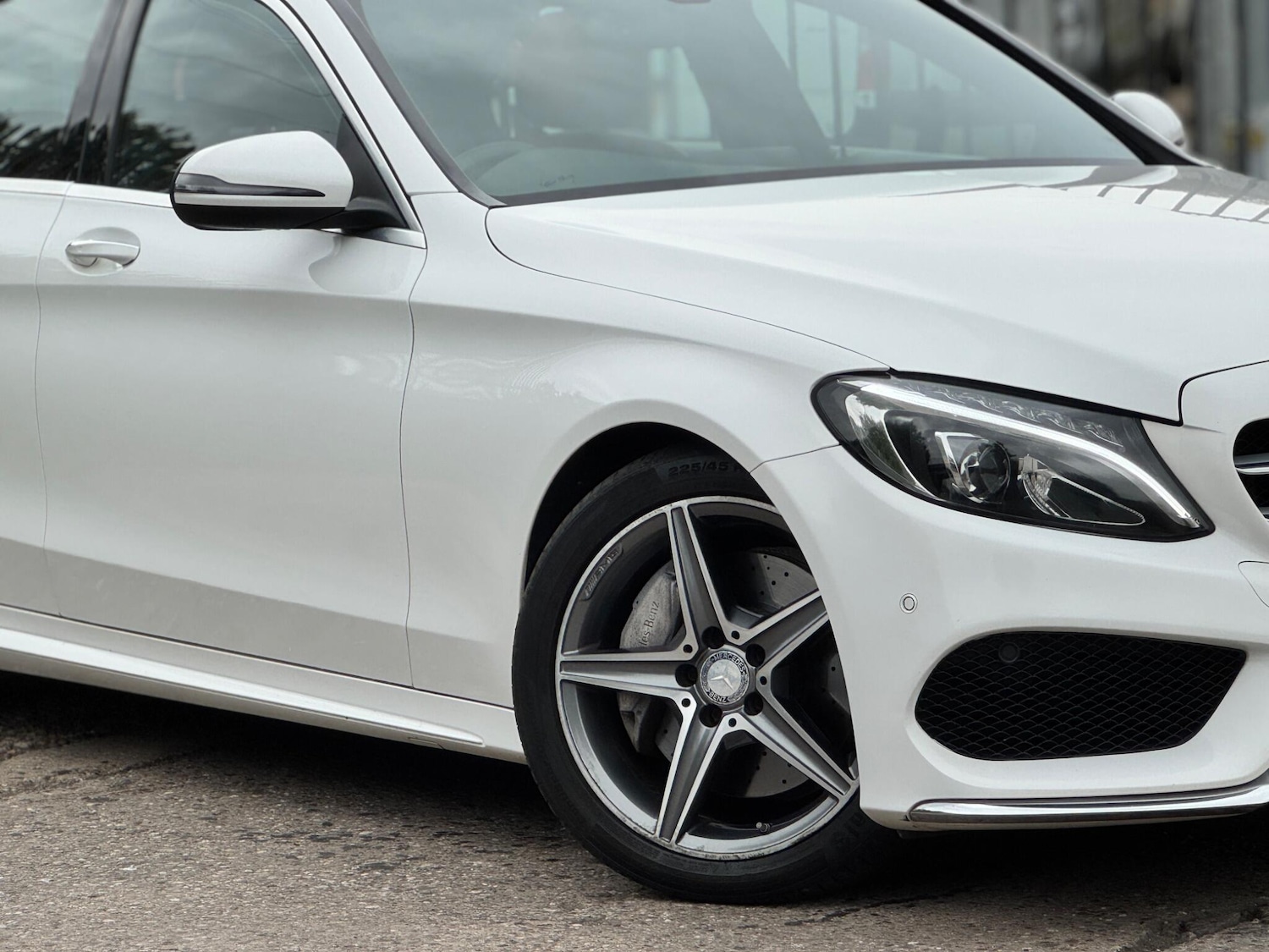 Used Mercedes-Benz C Class 2015 for sale - 76315247: Photo 3