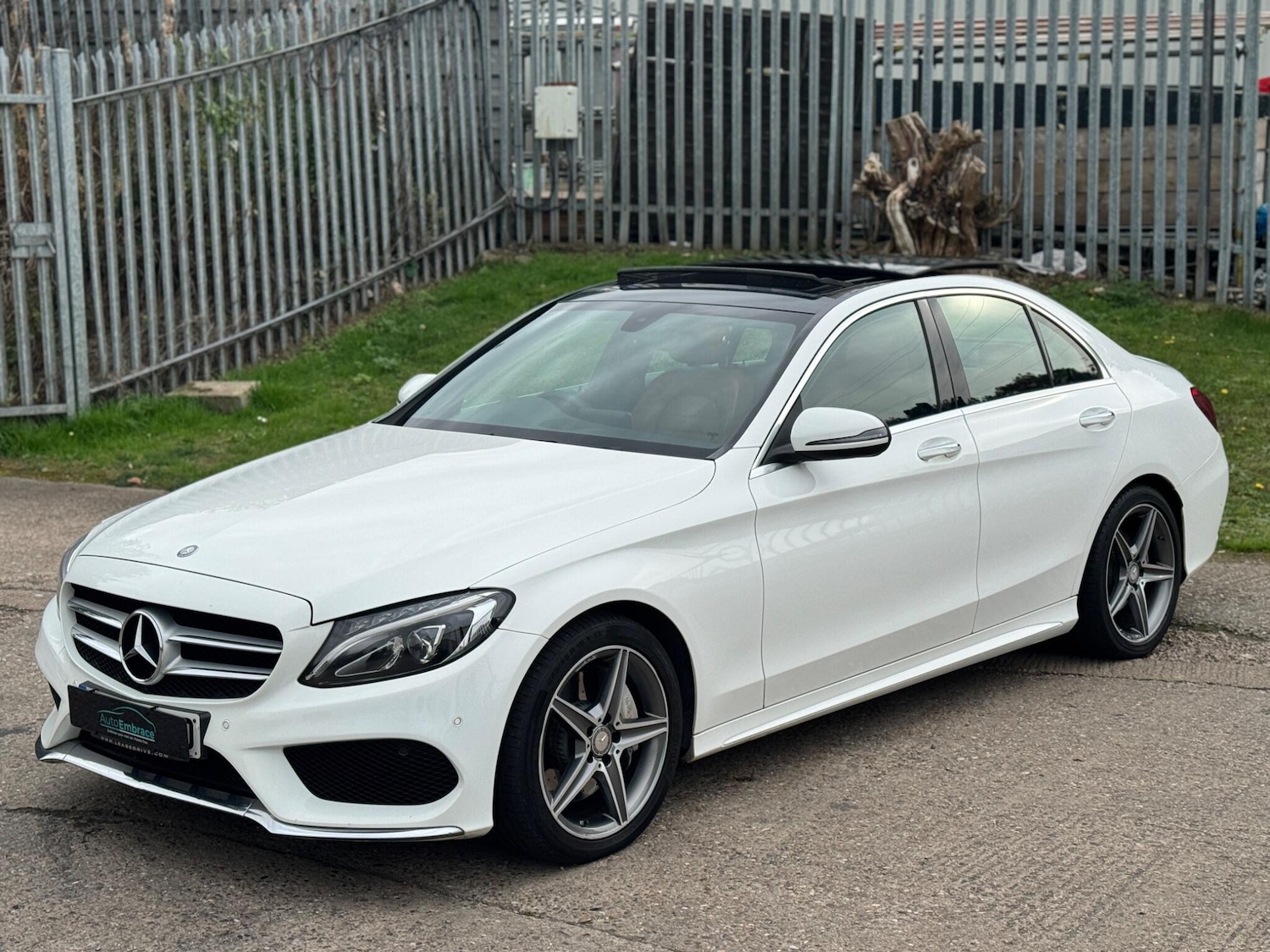 Used Mercedes-Benz C Class 2015 for sale - 76315247: Photo 4