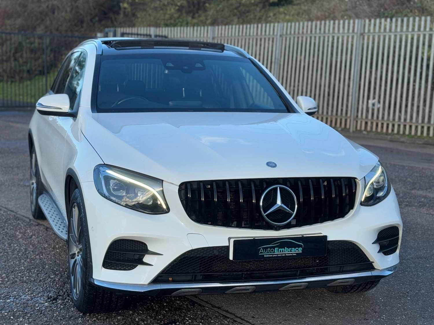 Used Mercedes-Benz GLC 2017 for sale - 76671341: Photo 4