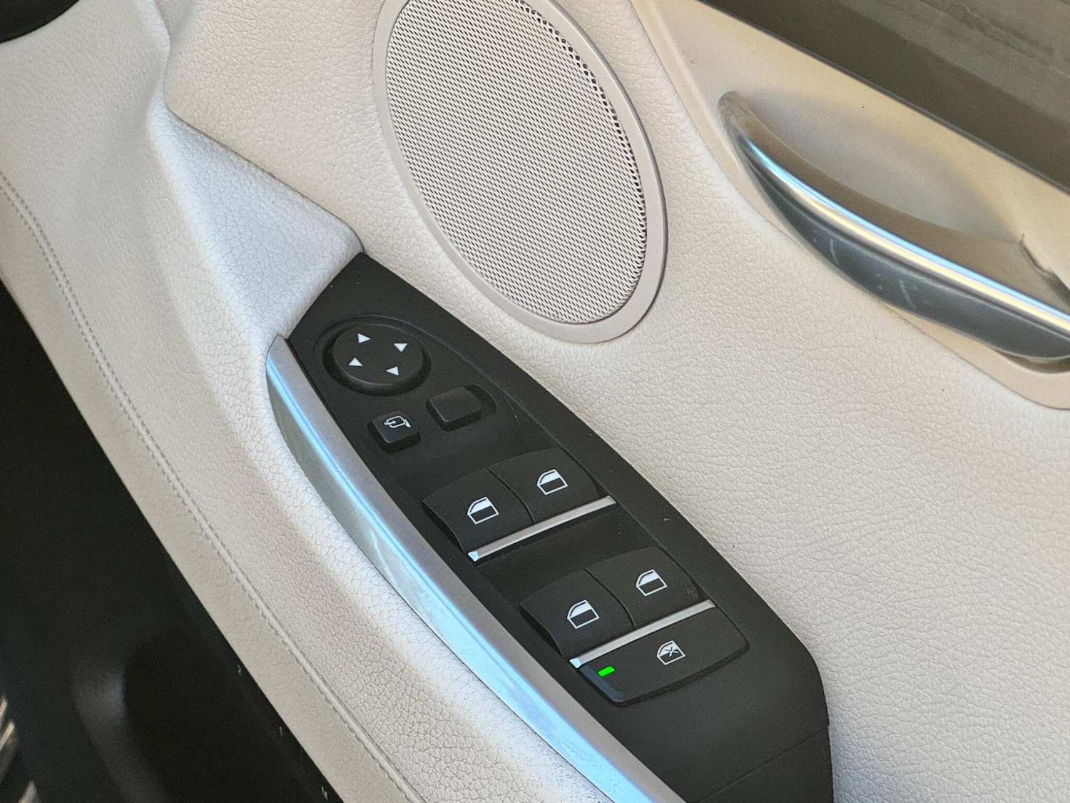 Used BMW 5 Series 2010 for sale - 76671383: Photo 18