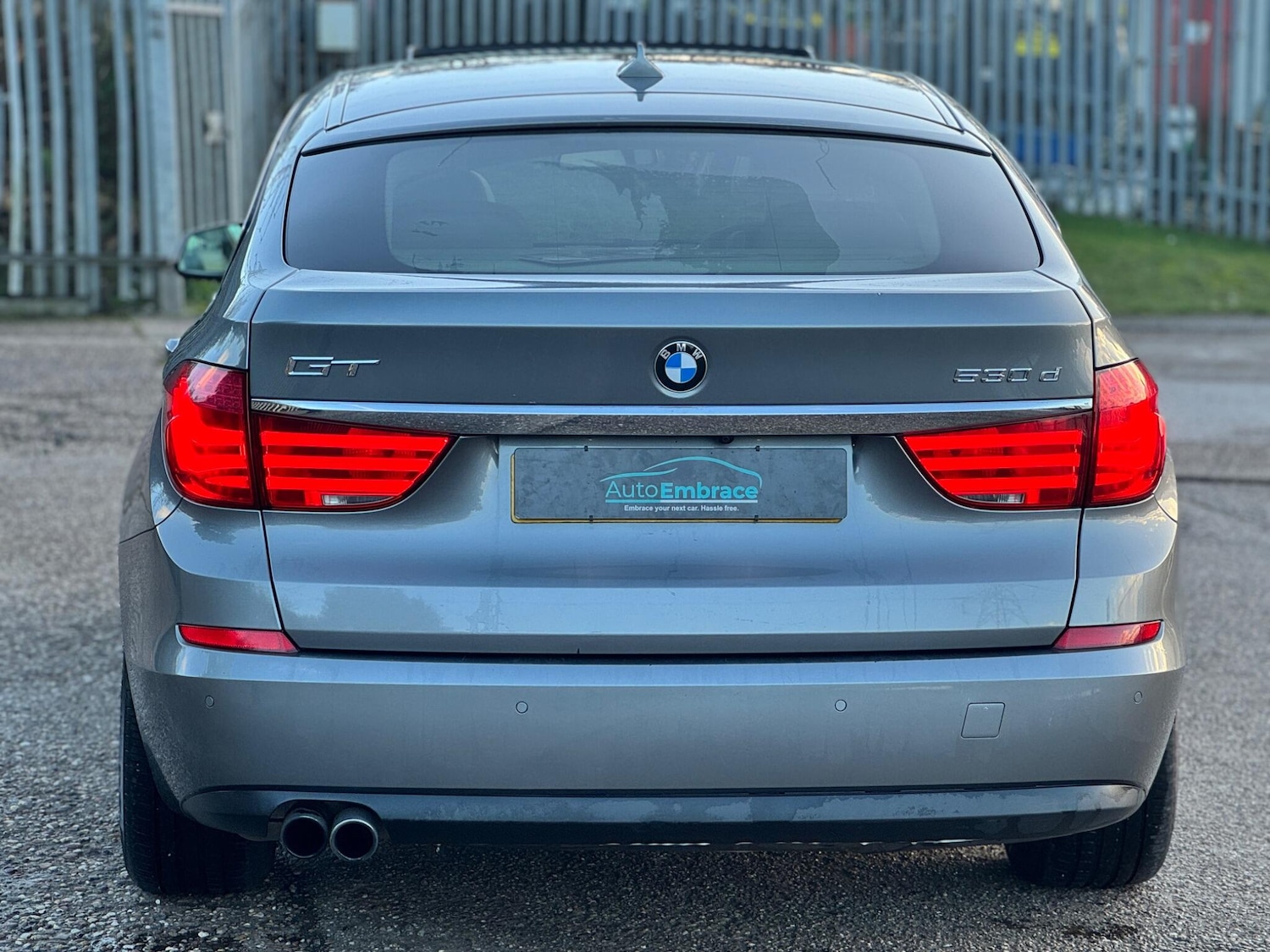 Used BMW 5 Series 2010 for sale - 76671383: Photo 2