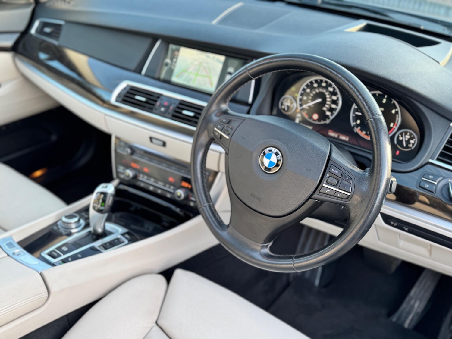 Used BMW 5 Series 2010 for sale - 76671383: Photo 21