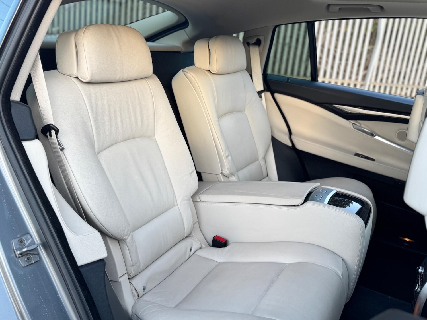 Used BMW 5 Series 2010 for sale - 76671383: Photo 8