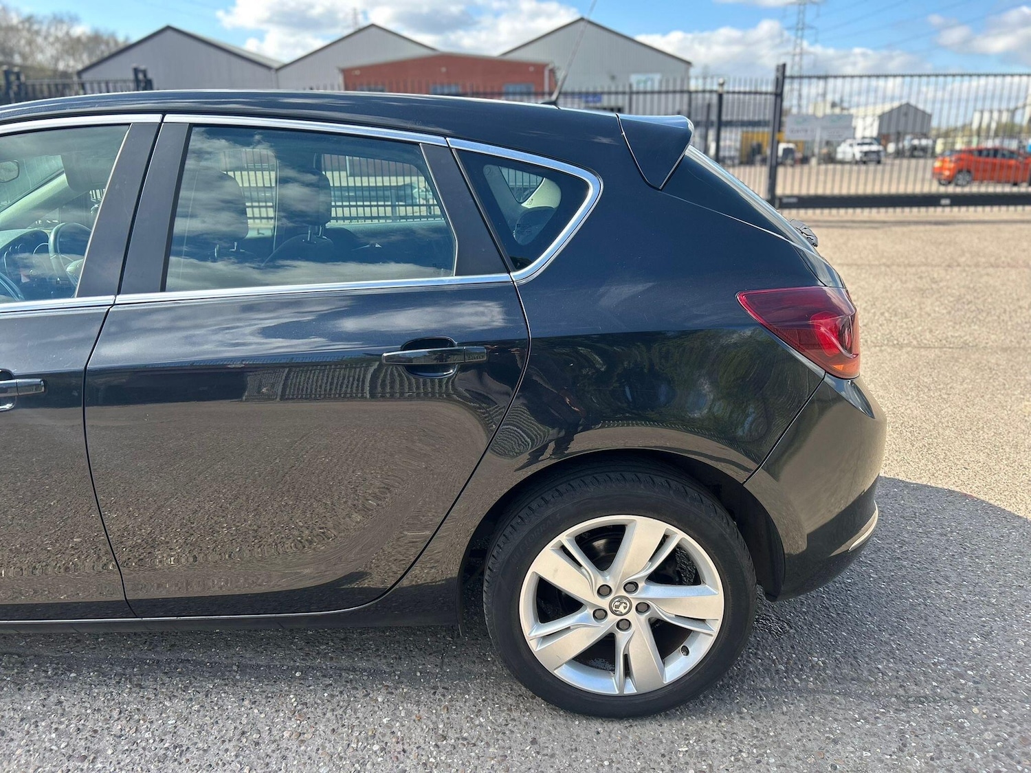 Used Vauxhall Astra for sale - 78128124: Photo 10