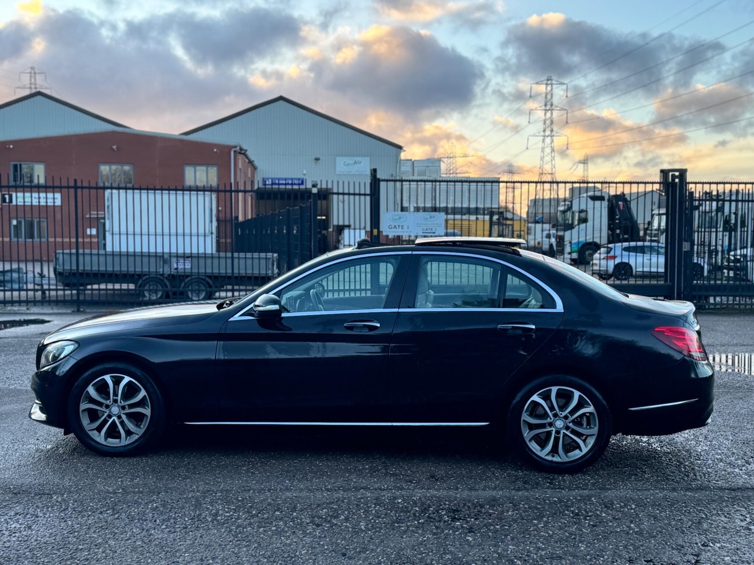 Used Mercedes-Benz C Class 2014 for sale - 77238565: Photo 11