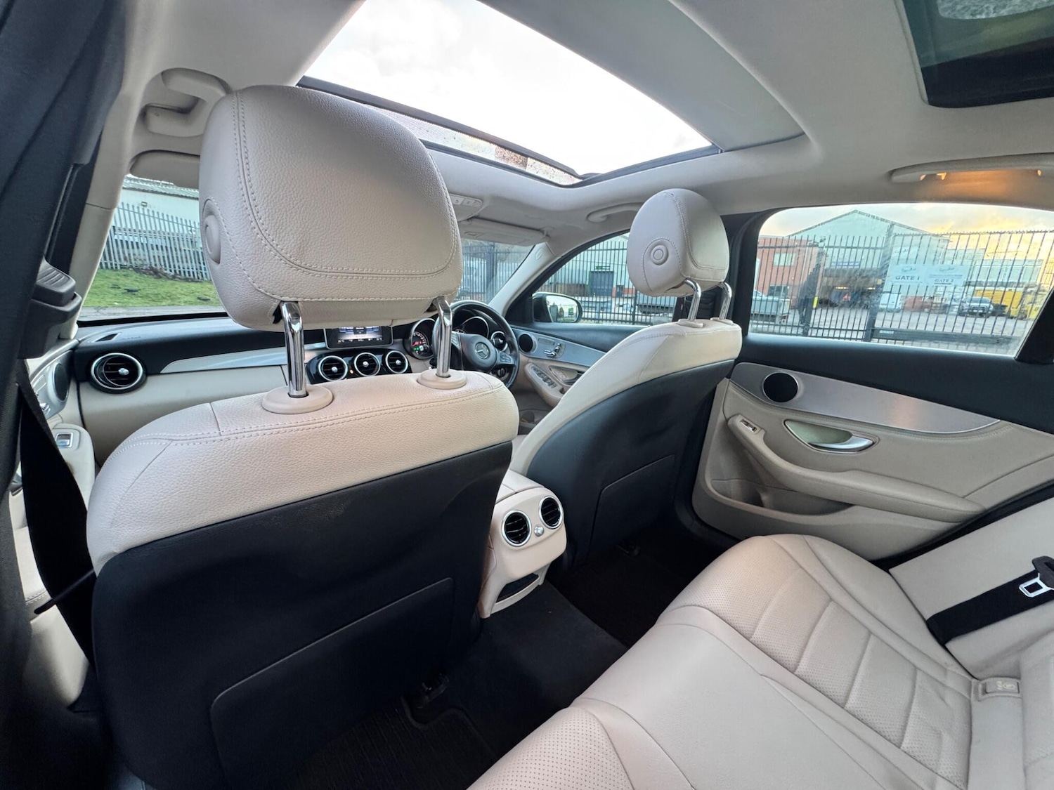 Used Mercedes-Benz C Class 2014 for sale - 77238565: Photo 15