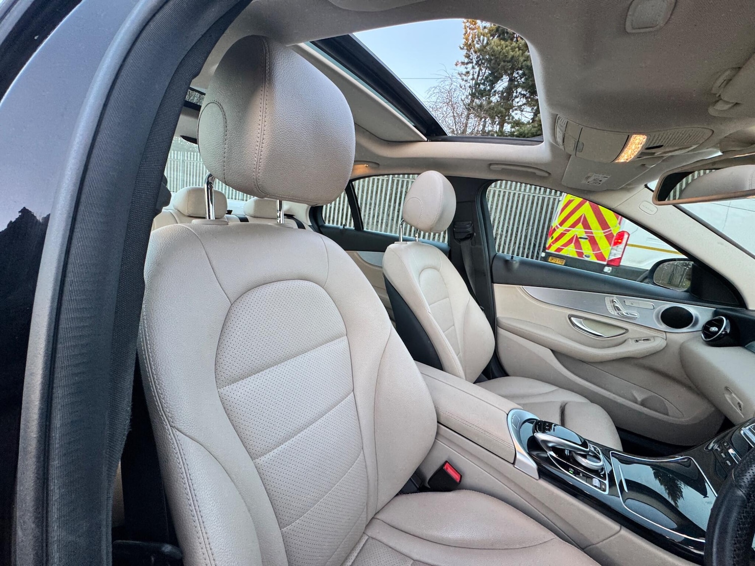 Used Mercedes-Benz C Class 2014 for sale - 77238565: Photo 23